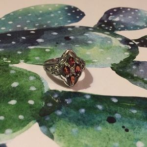 antique style sterling garnet ring size 9.5